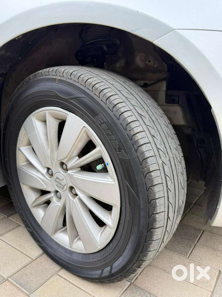 Maruti Suzuki Swift Zxi, 2014, Petrol