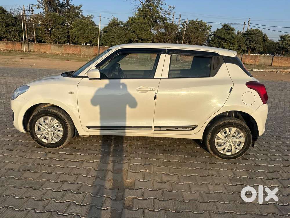 Maruti Suzuki Swift Lxi Option, 2023, Petrol