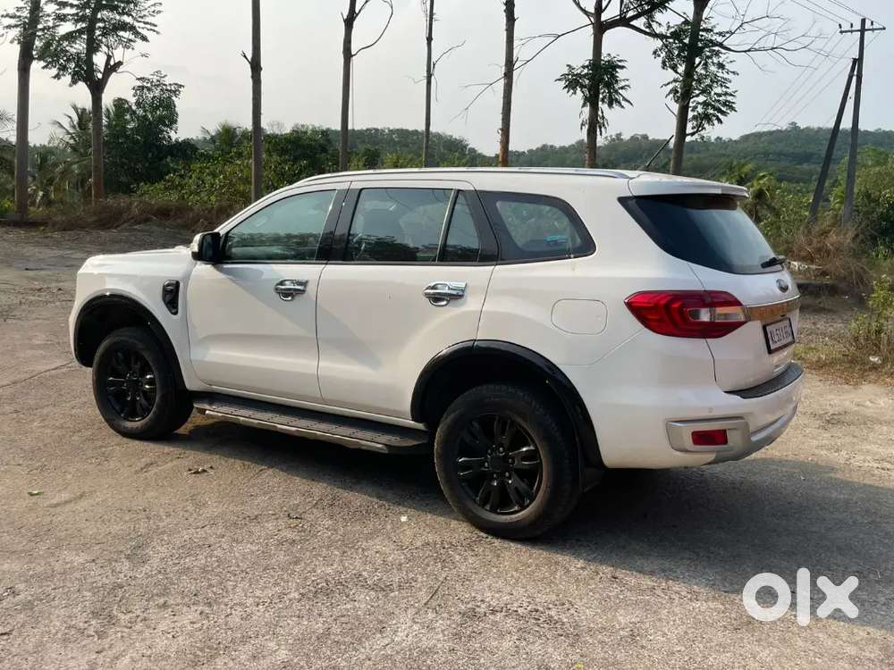 Ford Endeavour 3,2 Titanium At 4x4  2nd Owner