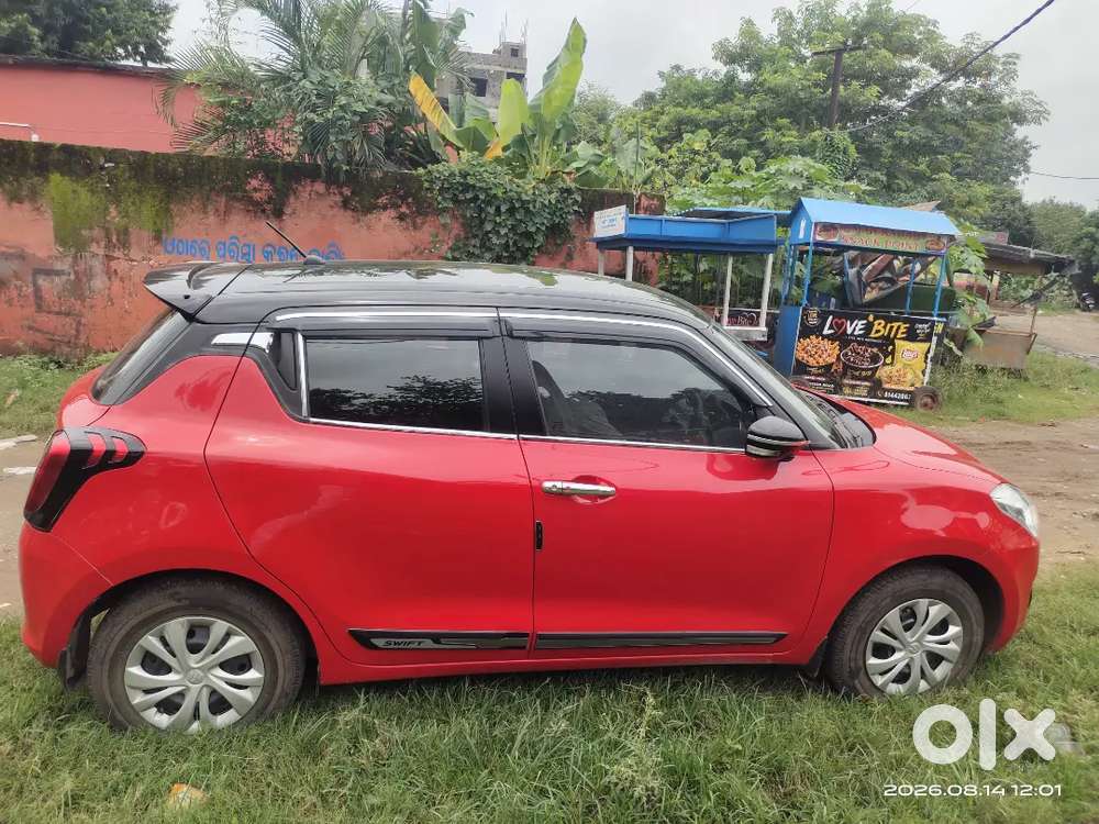 Maruti Suzuki Swift 2021 Dual Tone Black Red