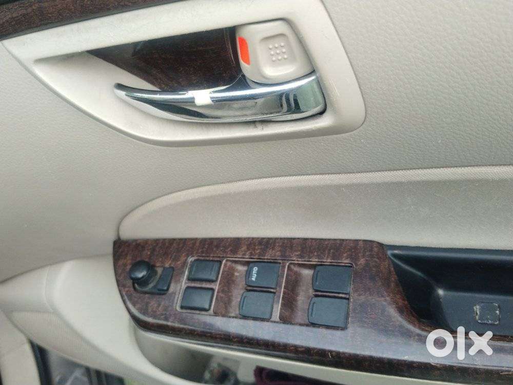 Maruti Suzuki Swift Dzire 2015-2017 Vdi Abs, 2017, Diesel