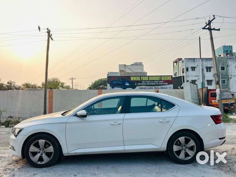Skoda Superb Style 1.8, 2016, Petrol