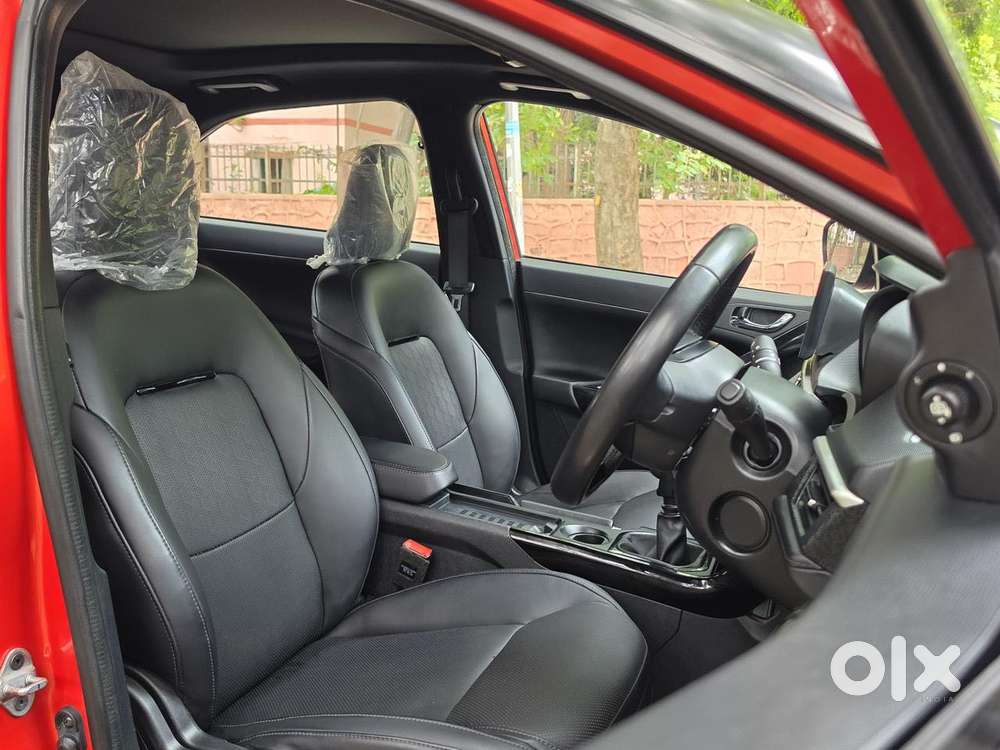 Tata Nexon Fearless Plus (ps) 1.2 Icng 6mt Red Dark Edition, 2025, P..