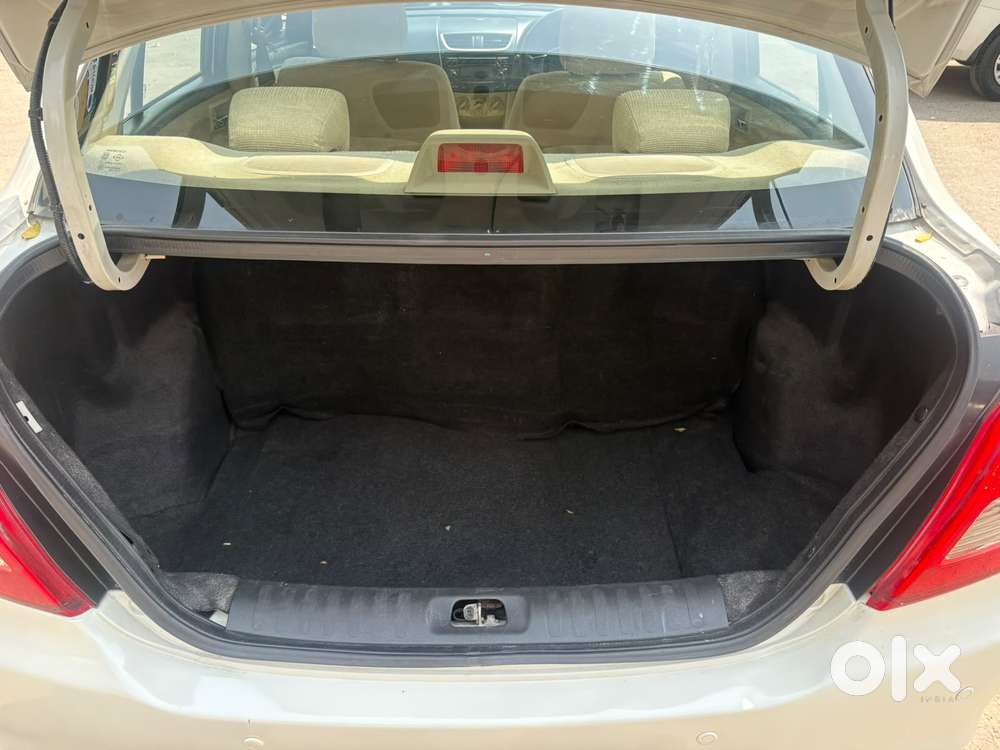 Maruti Suzuki Swift Dzire Vdi, 2016, Diesel