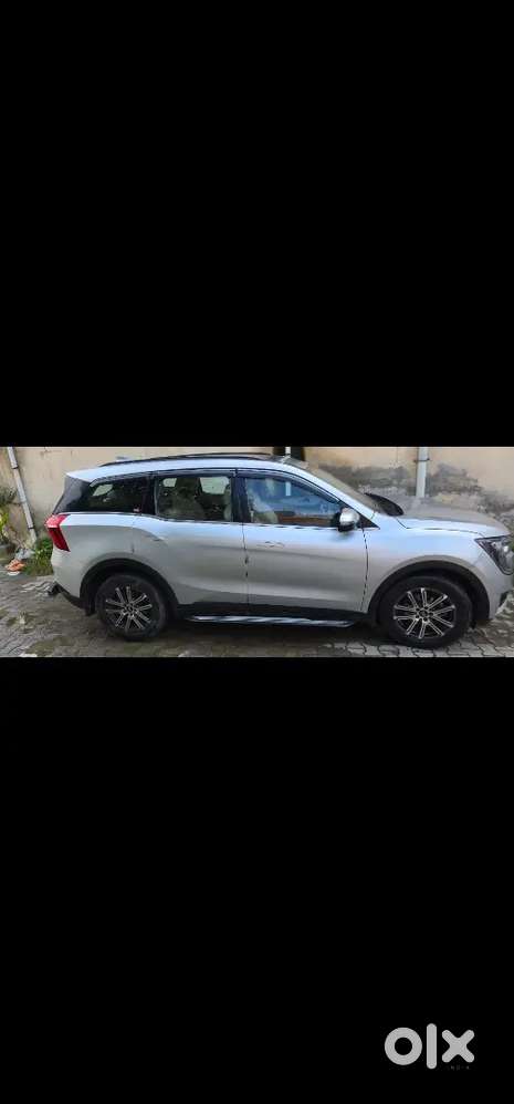 Mahindra Xuv700 Ax7 2022