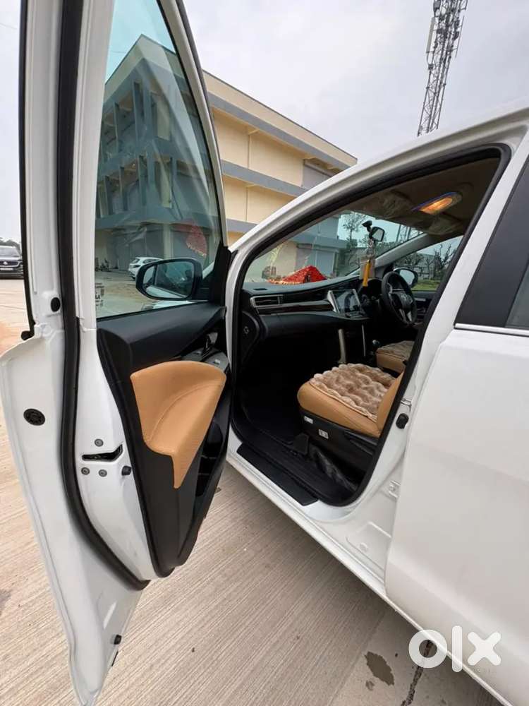 Toyota Innova Crysta 2024 Diesel 33000 Km Driven