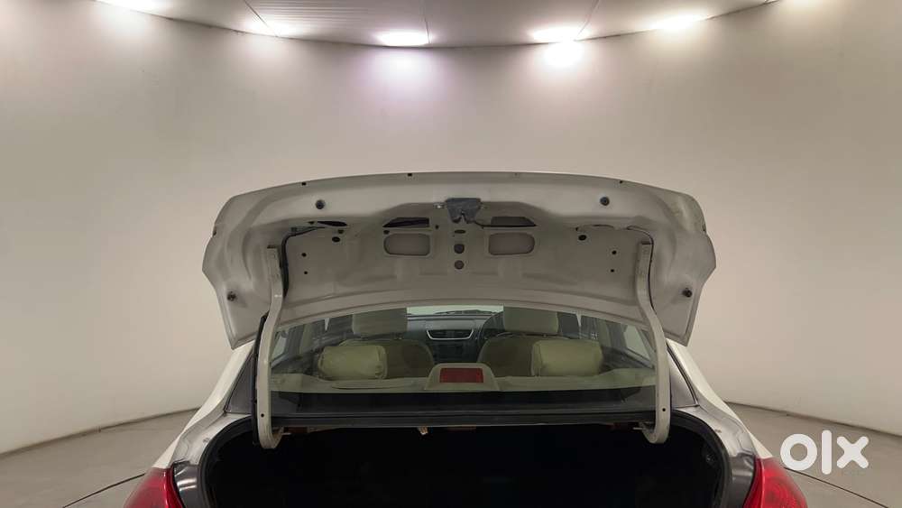 Maruti Suzuki Swift Dzire 1.3 Vxi, 2015, Petrol