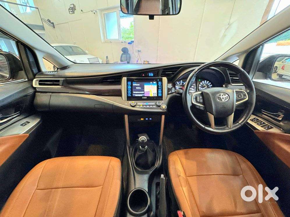 Toyota Innova Crysta 2.4 V, 2017, Diesel