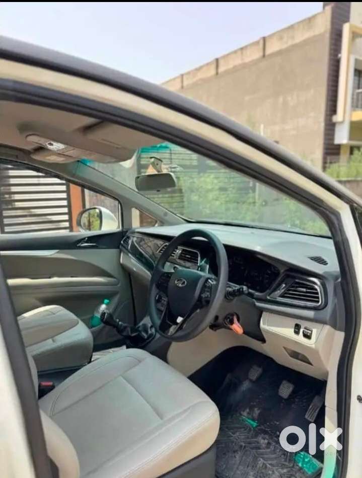 Mahindra Marazzo Diesel 2019