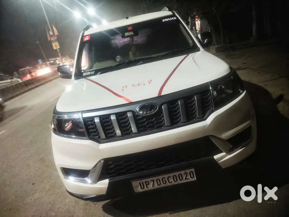 White Mahindra Bolero Neo N8 2022 For Sale