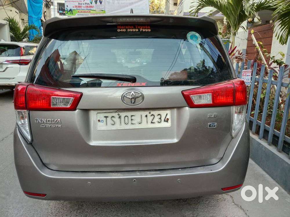 Toyota Innova Crysta