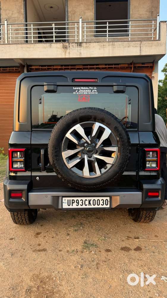 Mahindra Thar Roxx Diesel 2025 4x4 Automatic Black