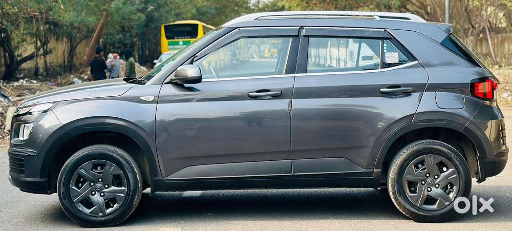Hyundai Venue S 1.2 Petrol, 2023, Petrol