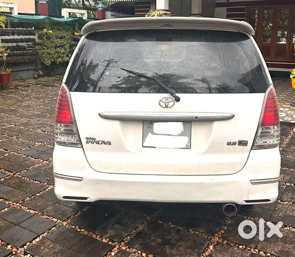 Toyota Innova 2007 Diesel Well Maintained, 4 New Tyres