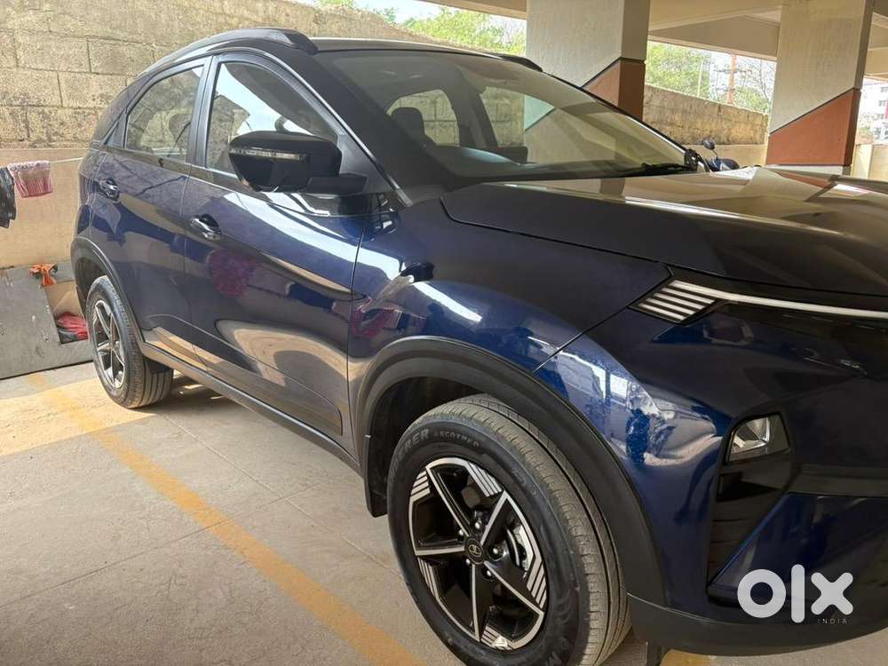 Tata Nexon Petrol Automatic Car 2025