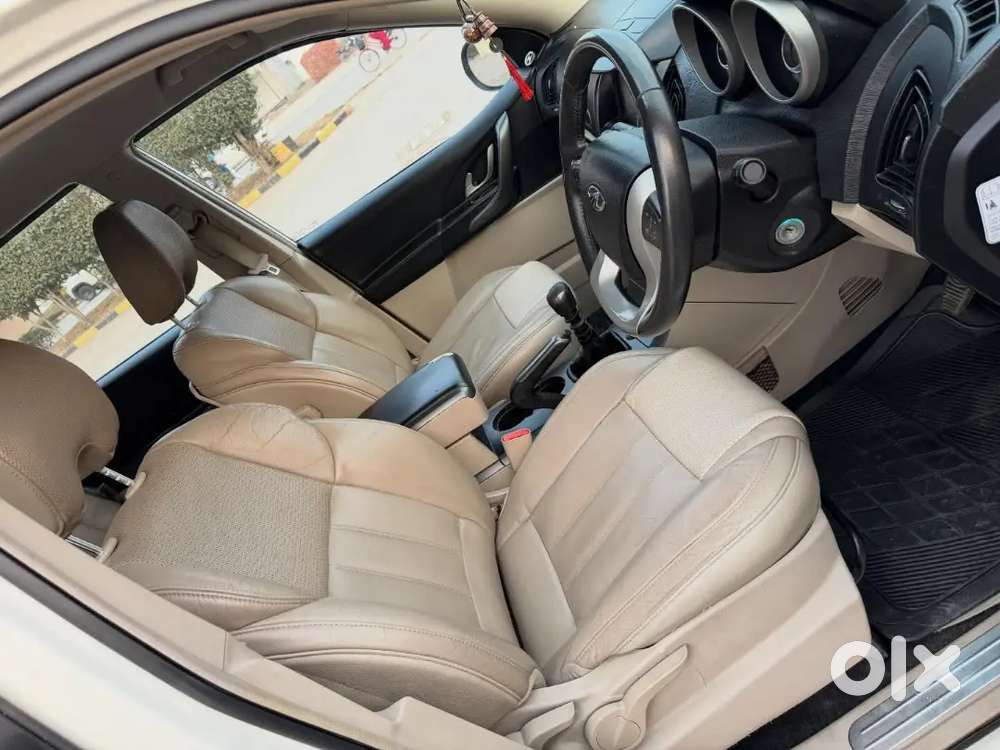 Mahindra Xuv500 2012 Diesel 45000 Km Driven