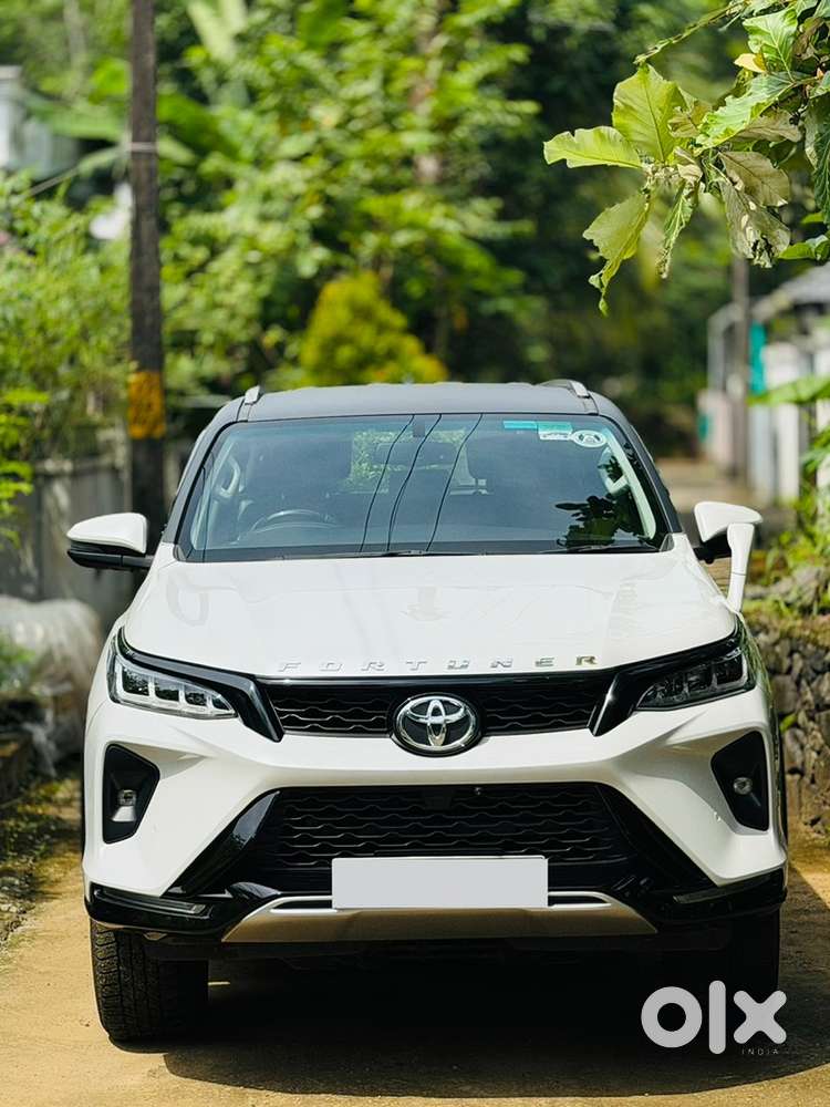 Toyota Legender Automatic 2023