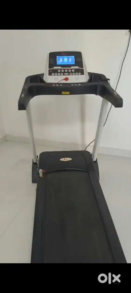 Smart threamill for weight loss including YouTube and web browser