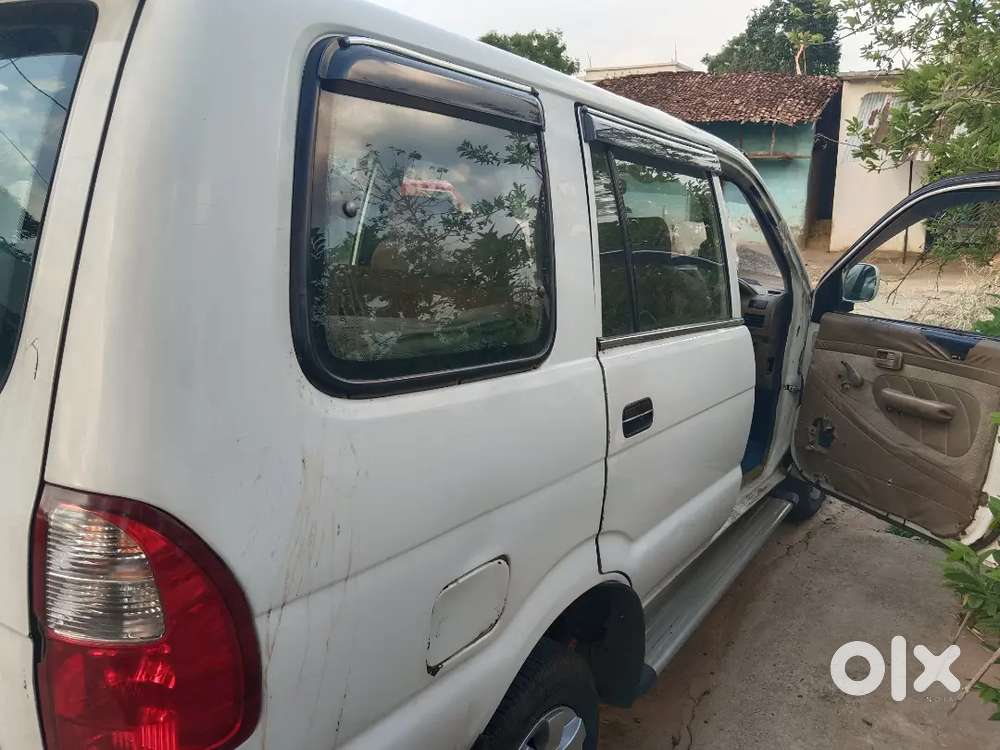 Chevrolet Tavera 2011