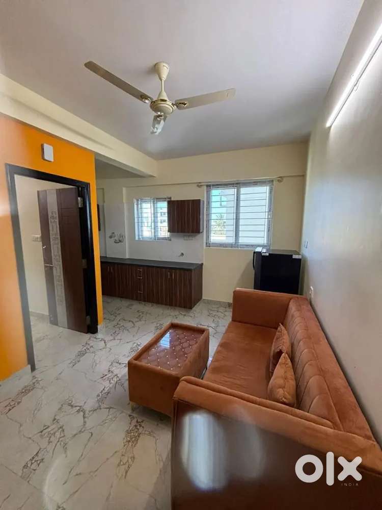 NO DEPOSIT REQUIRED, READY TO MOVE FULLY FURNISHED BHK APARTMENT