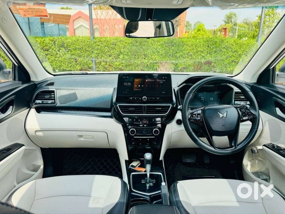 Mahindra Xuv 3xo Ax5 1.5 Diesel Autoshift Plus, 2025, Diesel