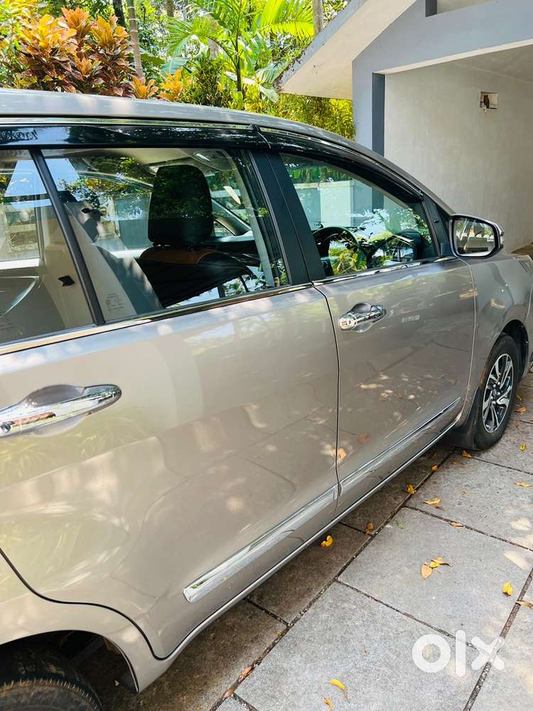 Toyota Innova Crysta 2022