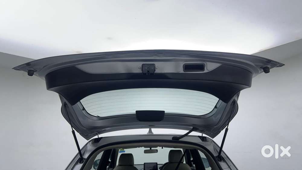 Honda Elevate V Mt, 2025, Petrol