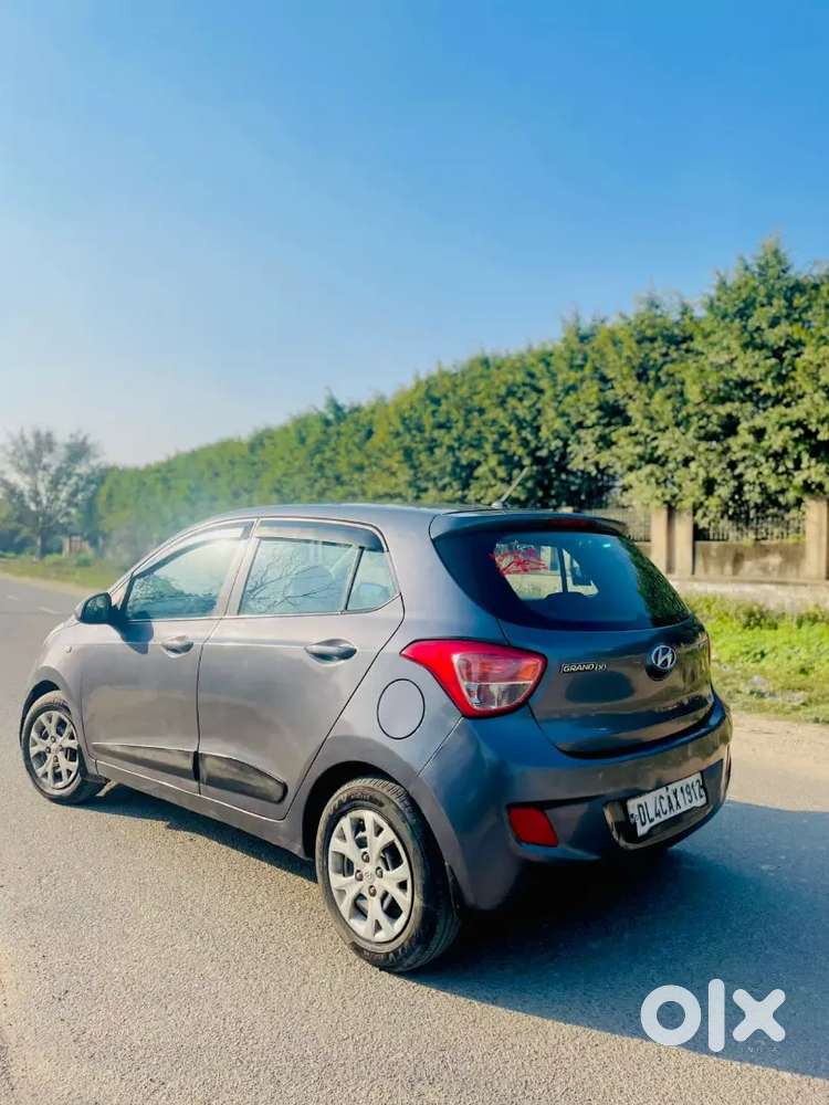 Hyundai Grand I10 2017 Cng & Hybrids 6800 Km Driven Company Fitted