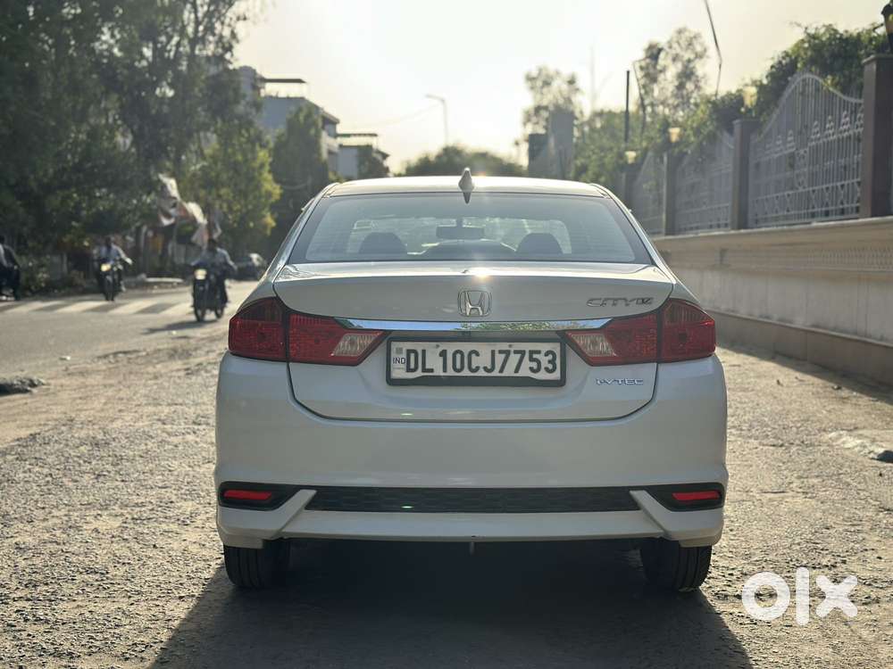 Honda City I-vtec V, 2017, Petrol