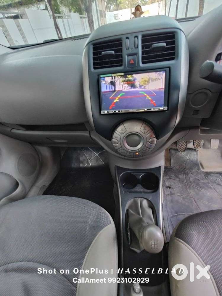 Nissan Sunny, 2012, Petrol