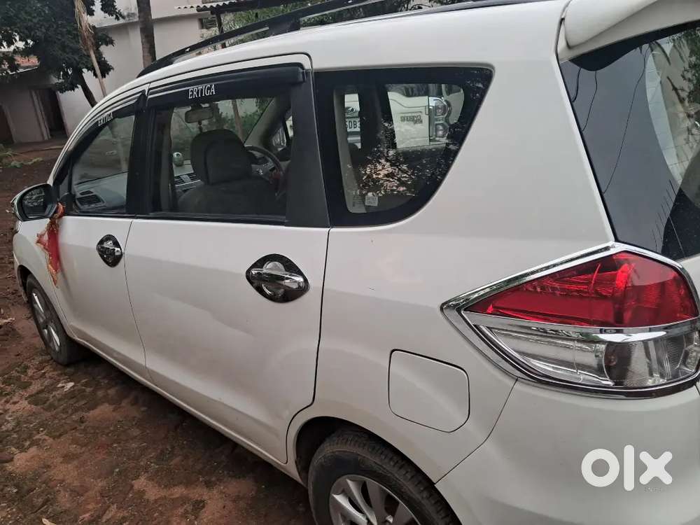 Maruti Suzuki Ertiga Zdi 2015