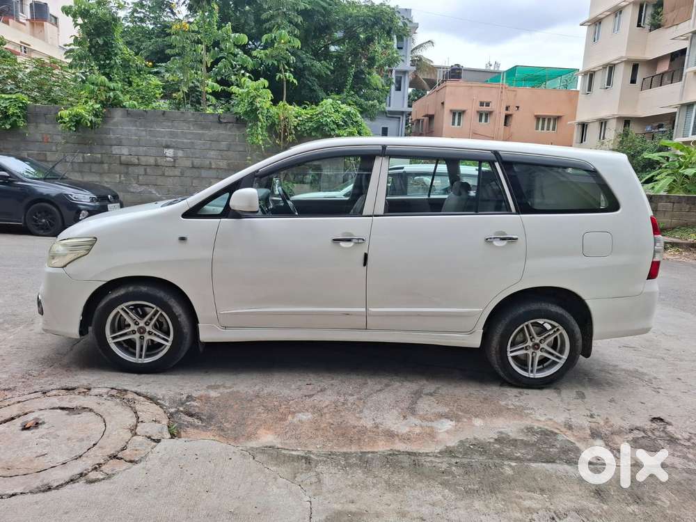 Toyota Innova 2.5 G (Diesel) 8 Seater, 2015, Diesel