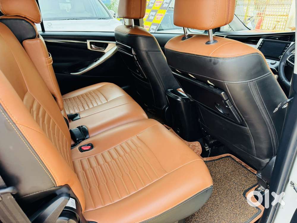 Toyota Innova Crysta 2.4 V 8 Str, 2025, Diesel