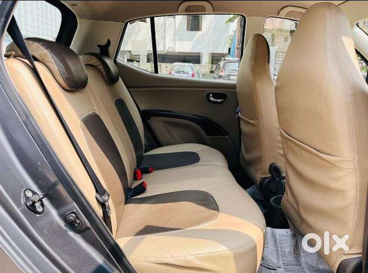 Hyundai I10 Sportz At, 2013, Petrol