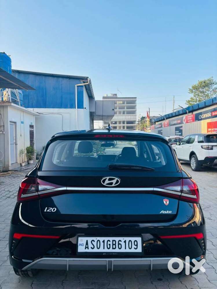 Hyundai I20 Asta (o) 1.2 Mt Dual Tone, 2024, Petrol