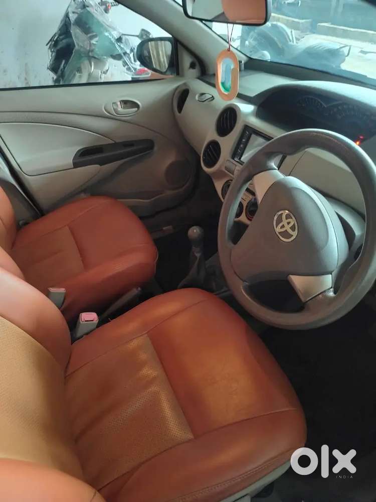 Toyota Etios Liva 2016 Petrol Manual 26400 Km