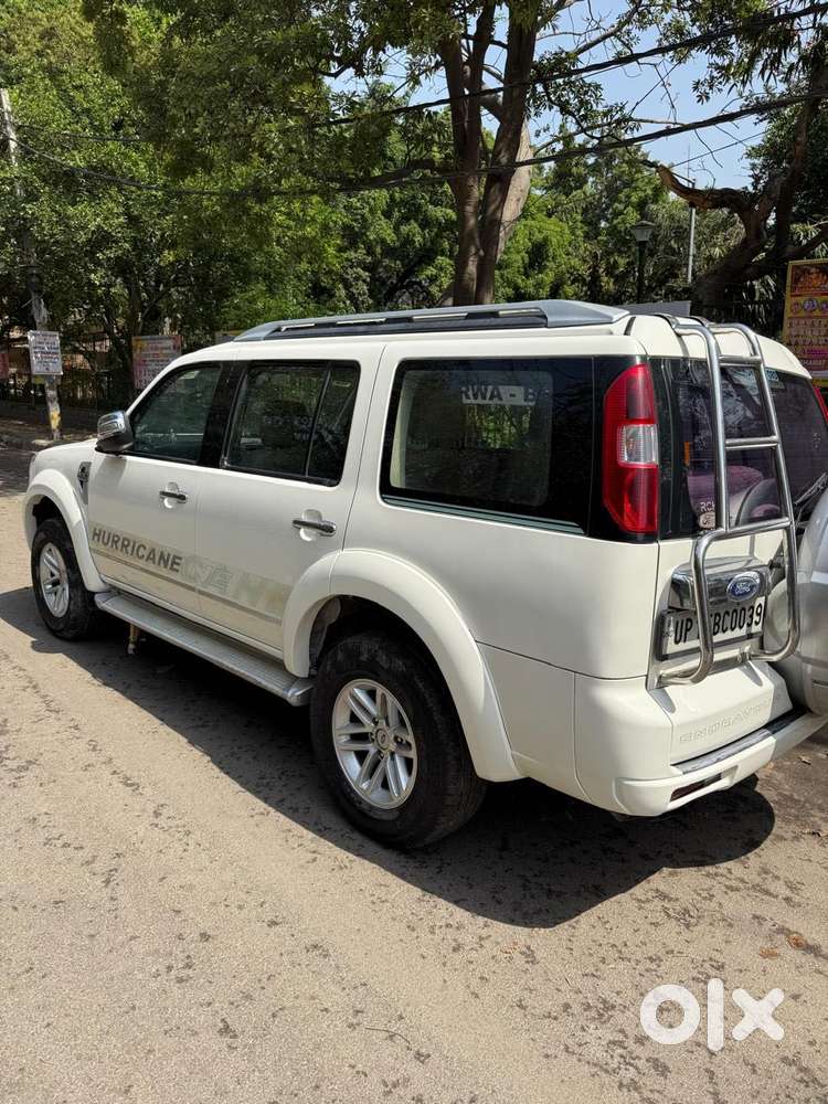 Ford Endeavour Titanium 2.2 4x2, 2012, Diesel