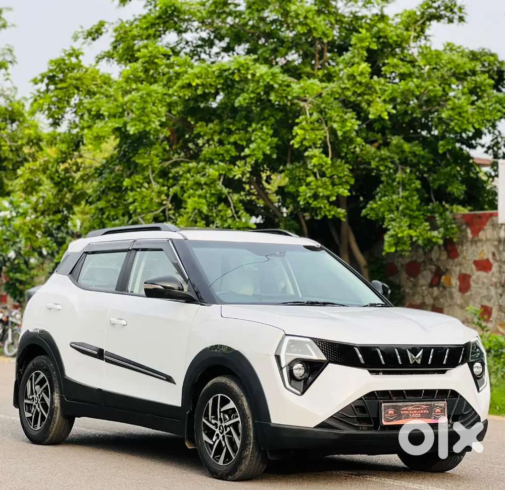 Mahindra Xuv 3xo 2025 Ax5