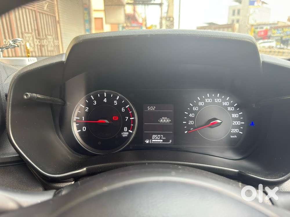 Maruti Suzuki Swift Vxi 2025