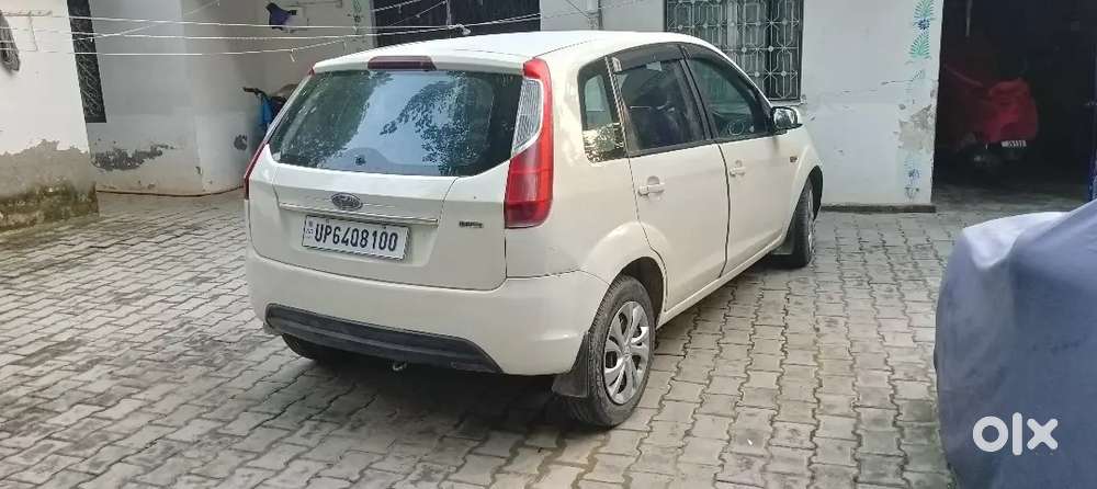 Ford Figo Titanium Plus 2012