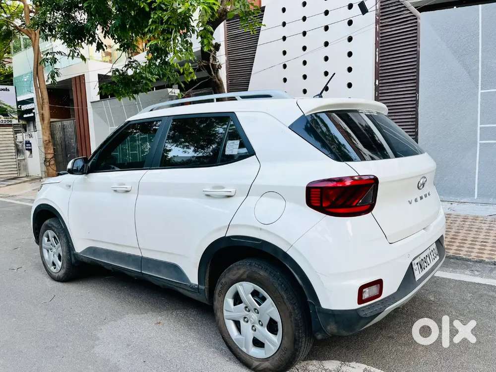 Hyundai Venue 2020 Petrol Good Condition