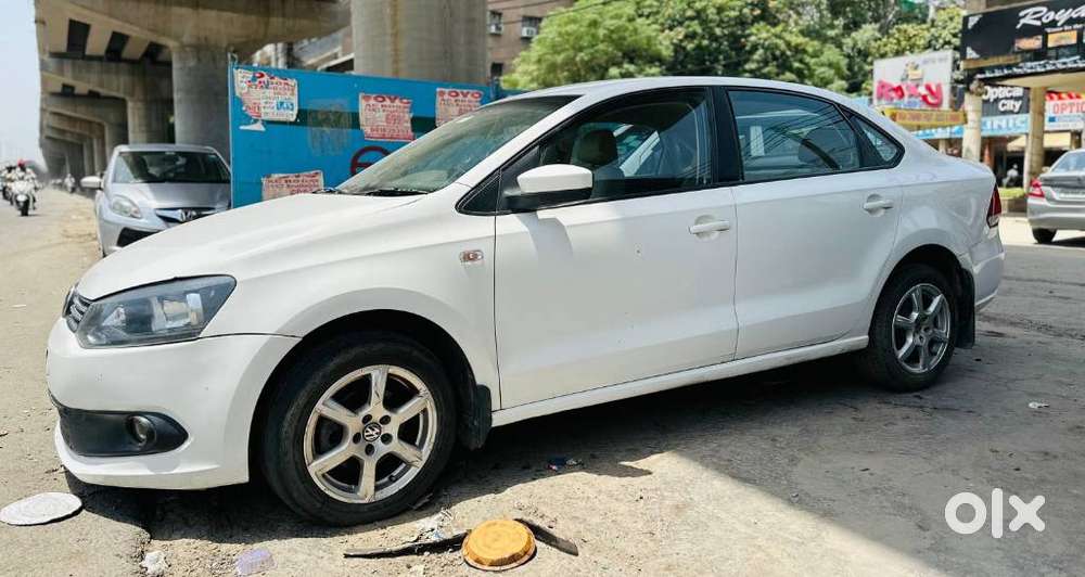 Volkswagen Vento 1.2 Highline Plus At 16 Alloy, 2013, Petrol