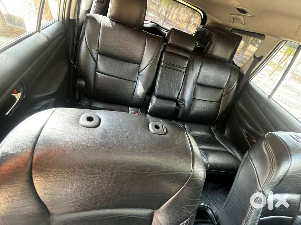 Toyota Innova Crysta 2019 Diesel 127300 Km Driven
