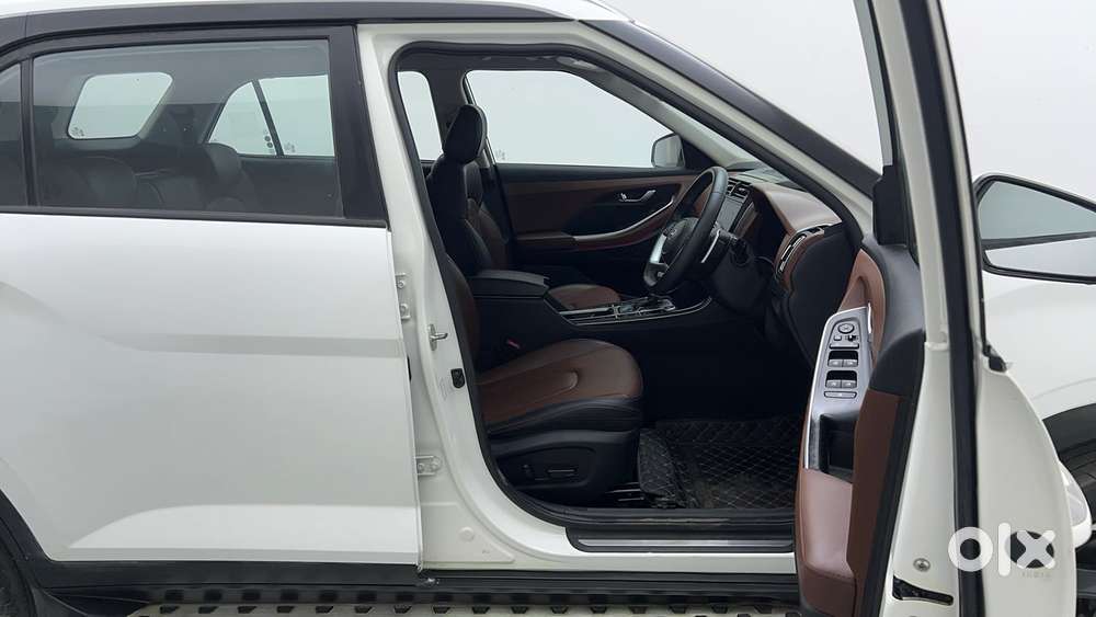 Hyundai Alcazar 1.5 Tdct Signature (o) 7s Petrol, 2023, Petrol