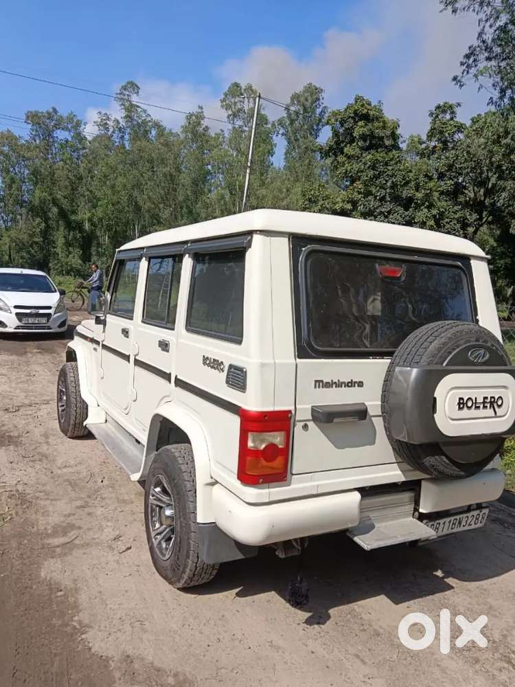 Mahindra Bolero Neo 2014