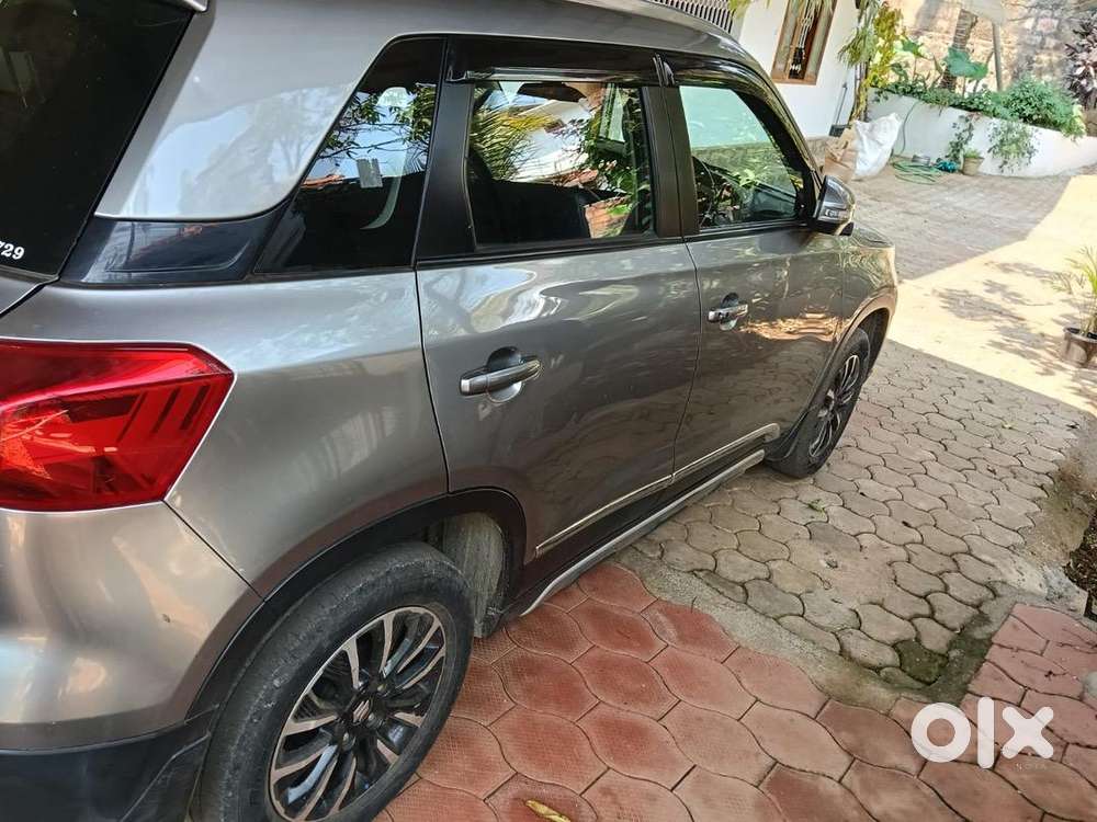 Maruti Suzuki Brezza Zxi+ 2022 Petrol Well Maintained