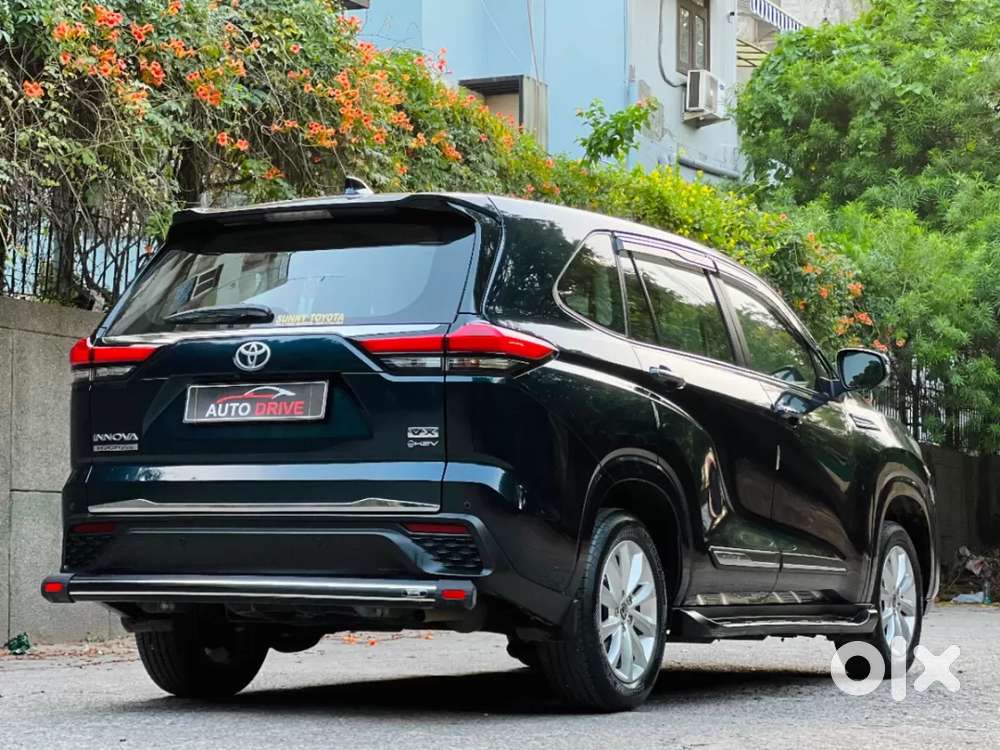 Toyota Innova Hycross 2.0 Vx Hybrid 8 Str, 2025, Petrol