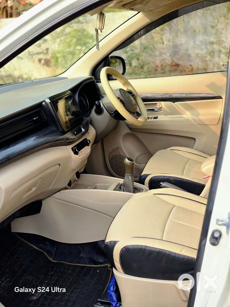 Maruti Suzuki Ertiga Zxi (o) Cng [2022-2023], 2022, Cng & Hybrids