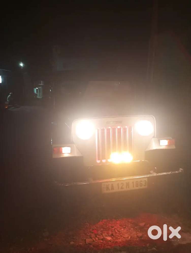 Mahindra Cj500 Di Jeep Vintage Style, Rugged & Strong Engine