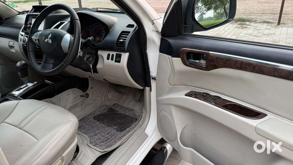 Mitsubishi Pajero Sport 4x2 Automatic, 2015, Diesel